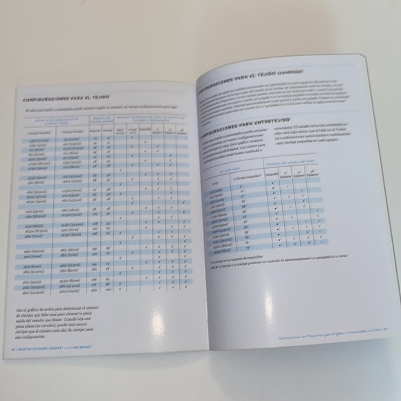 Martha Stewart Knit and Weave Loom Instructional Book does not include kit - Picture 5 of 5